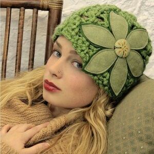 Moss Green Felt Flower Clochet Hat